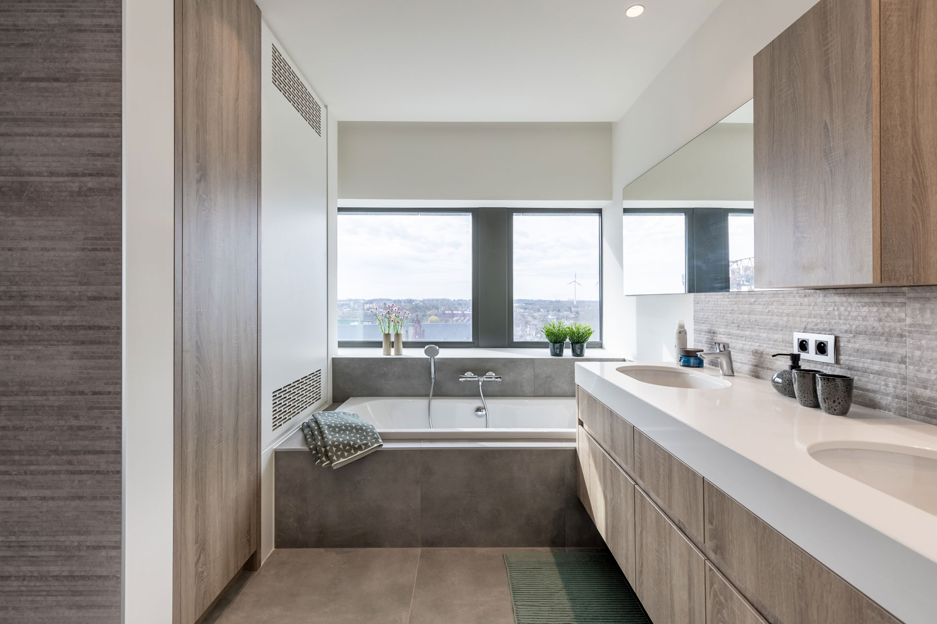 Ruime badkamer met alle moderne voorzieningen, appartement 10.A